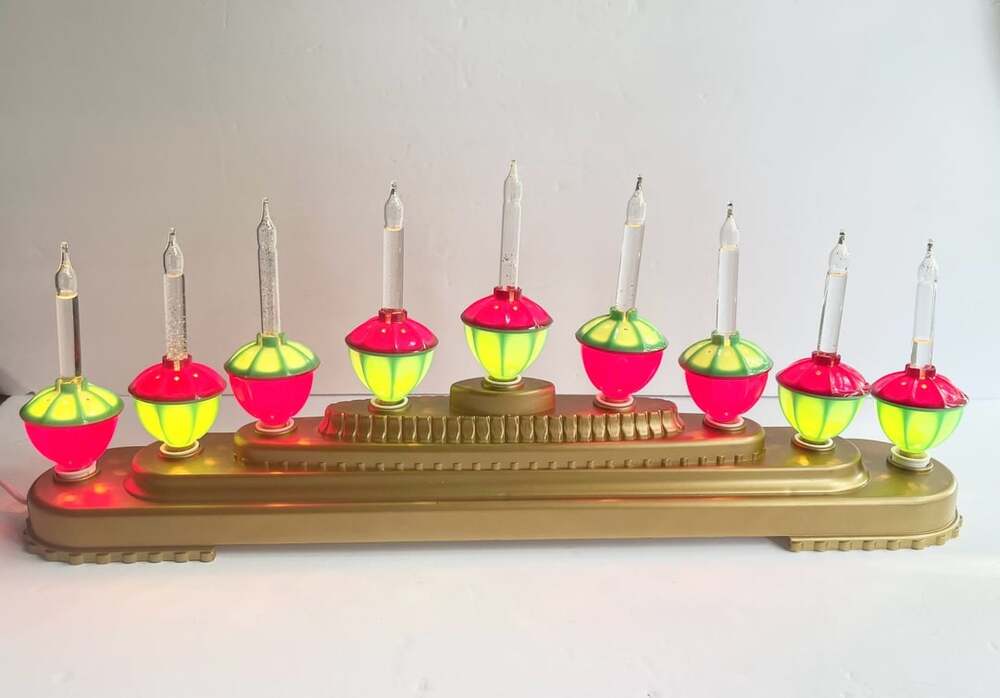 Retro Bubble Light Centerpiece with 9 Nostalgic Bubble Lights